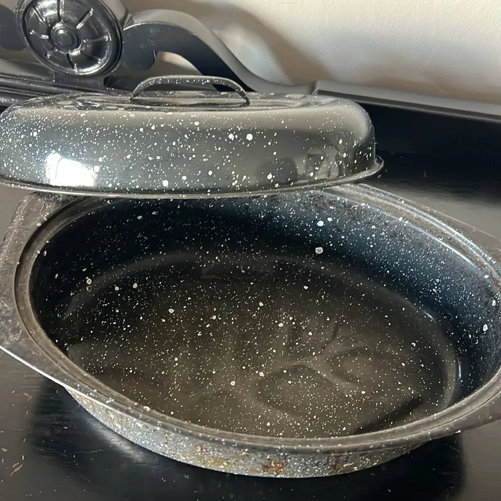 Small Enamelware Roaster black /white specs